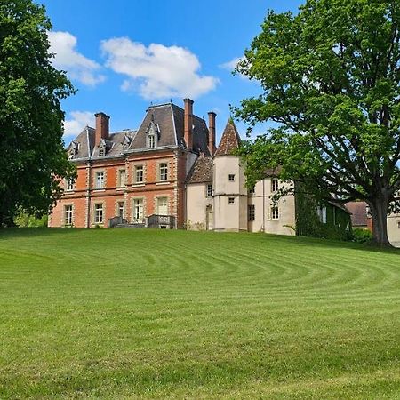 Château de Montpatey Couches Exterior foto