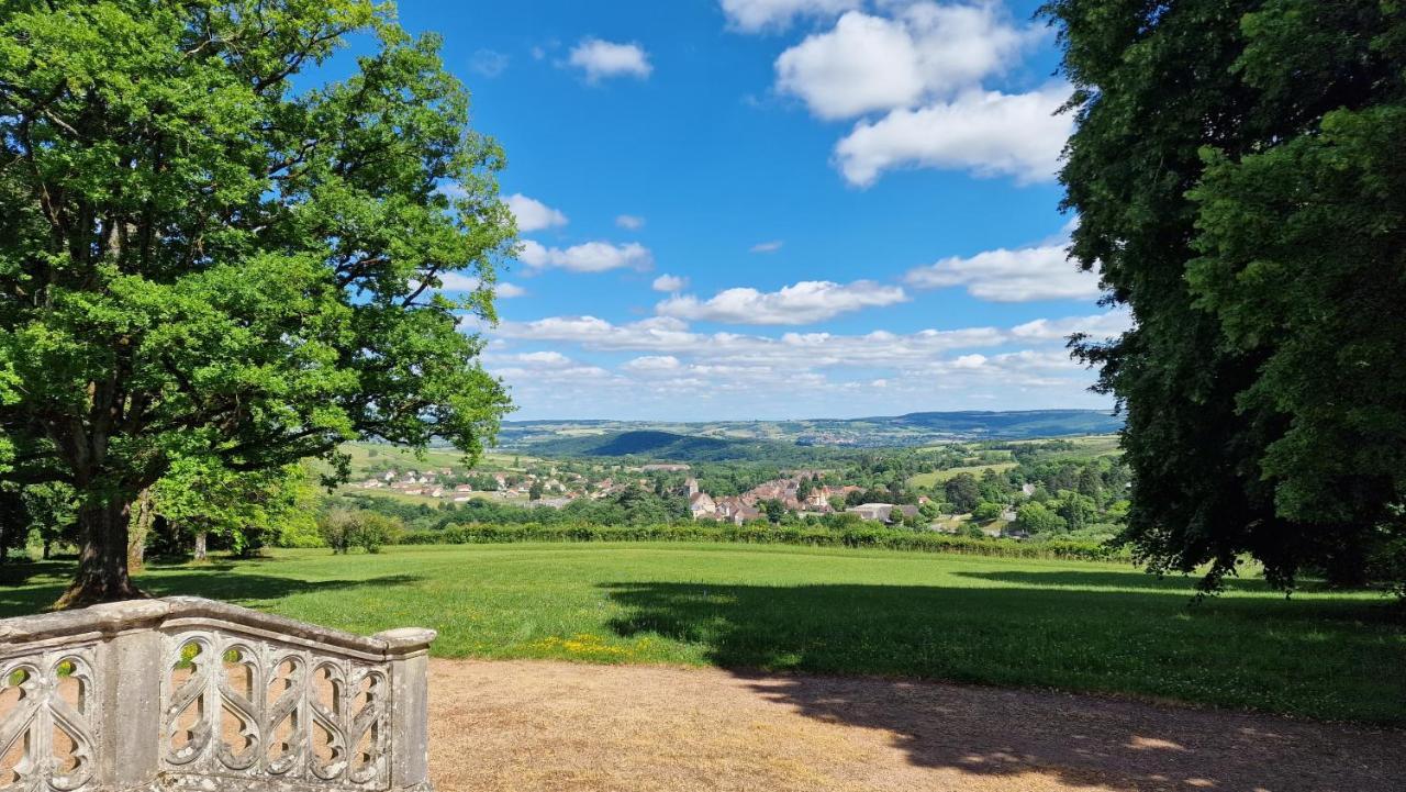Château de Montpatey Couches Exterior foto