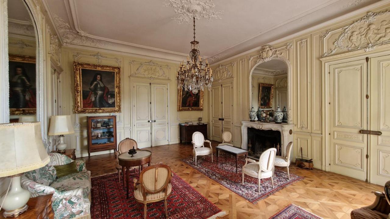 Château de Montpatey Couches Exterior foto